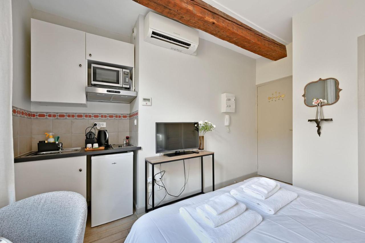 Au Coeur Des Papes, Dans Batisse De Charme Studios & Appartements En Coeur De Ville Avinyon Dış mekan fotoğraf