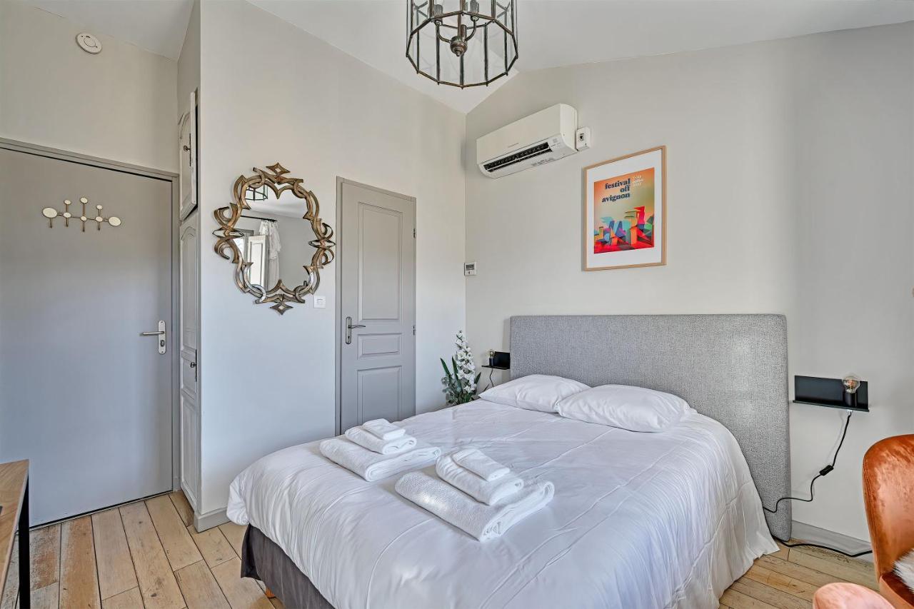 Au Coeur Des Papes, Dans Batisse De Charme Studios & Appartements En Coeur De Ville Avinyon Dış mekan fotoğraf