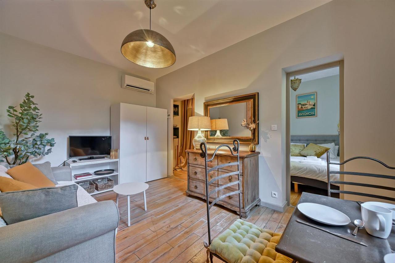 Au Coeur Des Papes, Dans Batisse De Charme Studios & Appartements En Coeur De Ville Avinyon Dış mekan fotoğraf