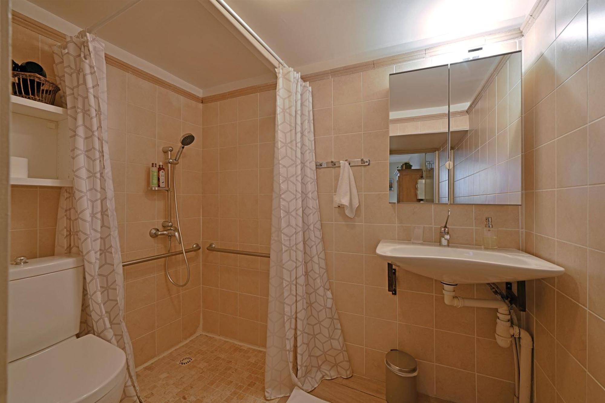 Au Coeur Des Papes, Dans Batisse De Charme Studios & Appartements En Coeur De Ville Avinyon Dış mekan fotoğraf