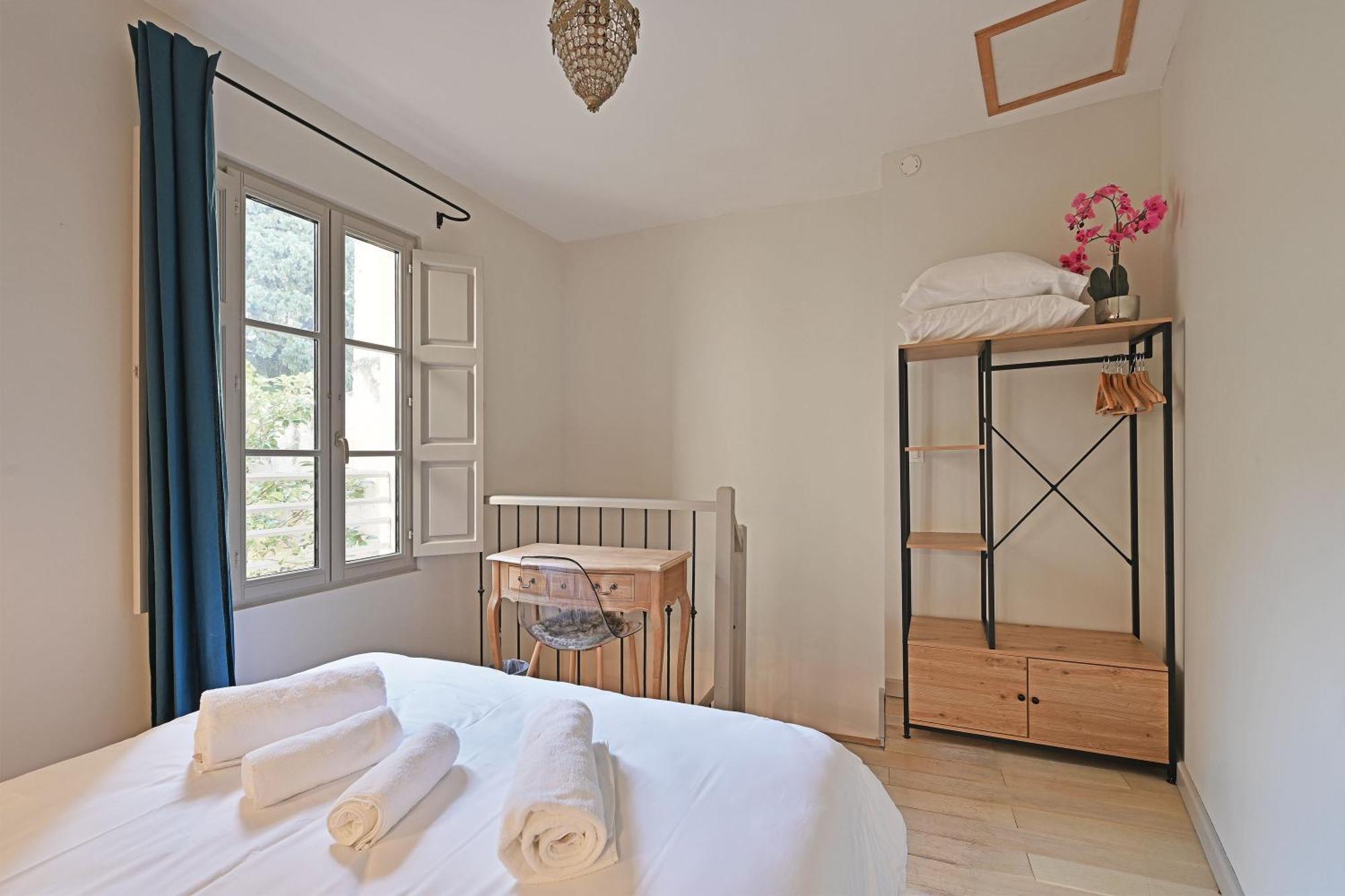 Au Coeur Des Papes, Dans Batisse De Charme Studios & Appartements En Coeur De Ville Avinyon Dış mekan fotoğraf
